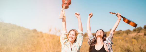 Mujeres-emprendedoras-sueprando-juntas-el-miedo-a-emprender-y-los-bloqueos-al-emprender.